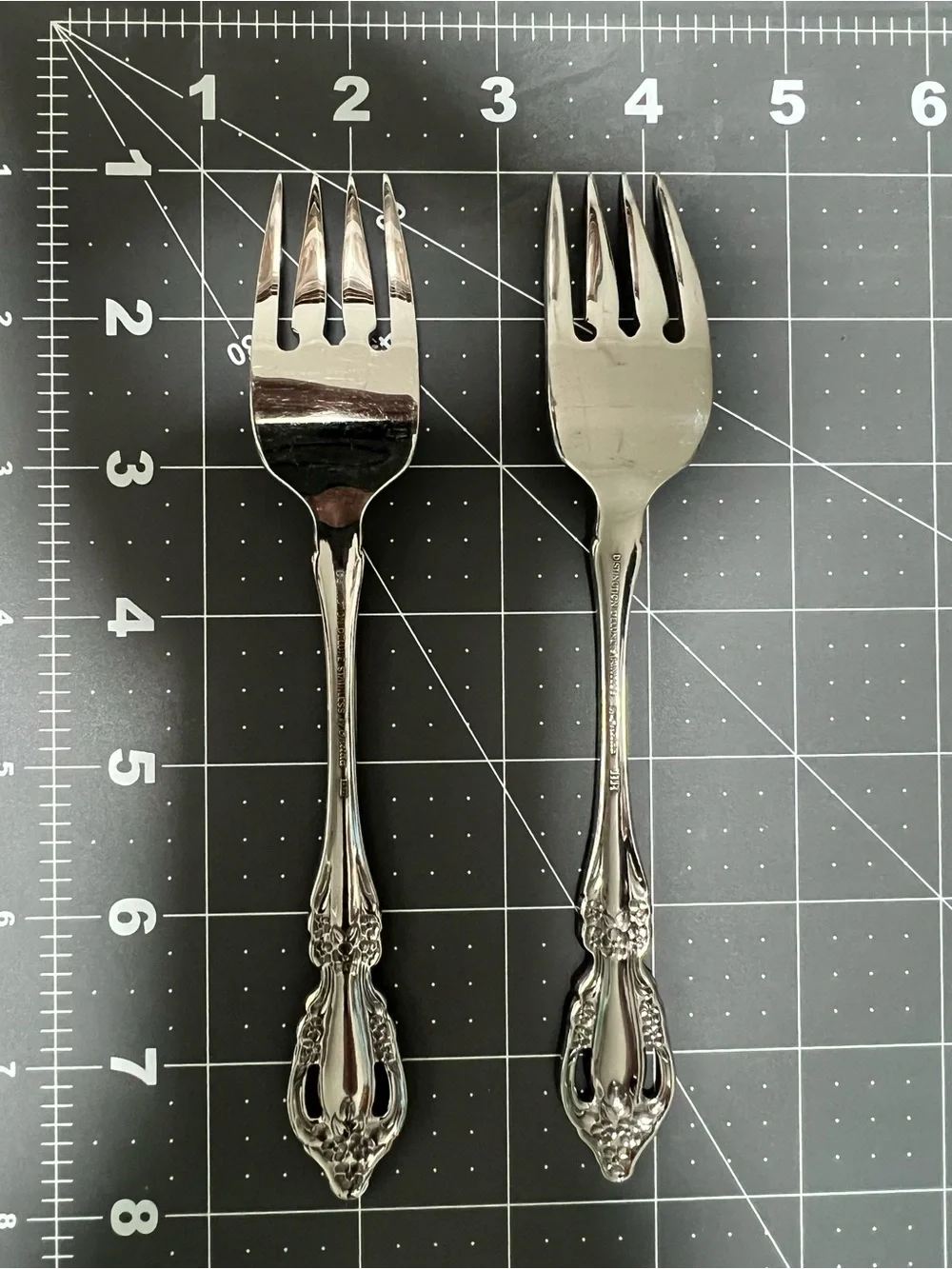 Vintage Oneida Brahms Deluxe Stainless Salad Fork Set of 2